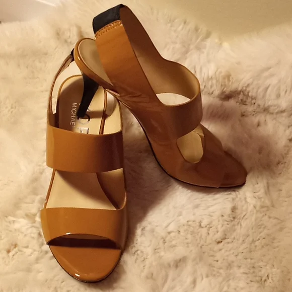 Michael Kors sandals - Picture 2 of 3